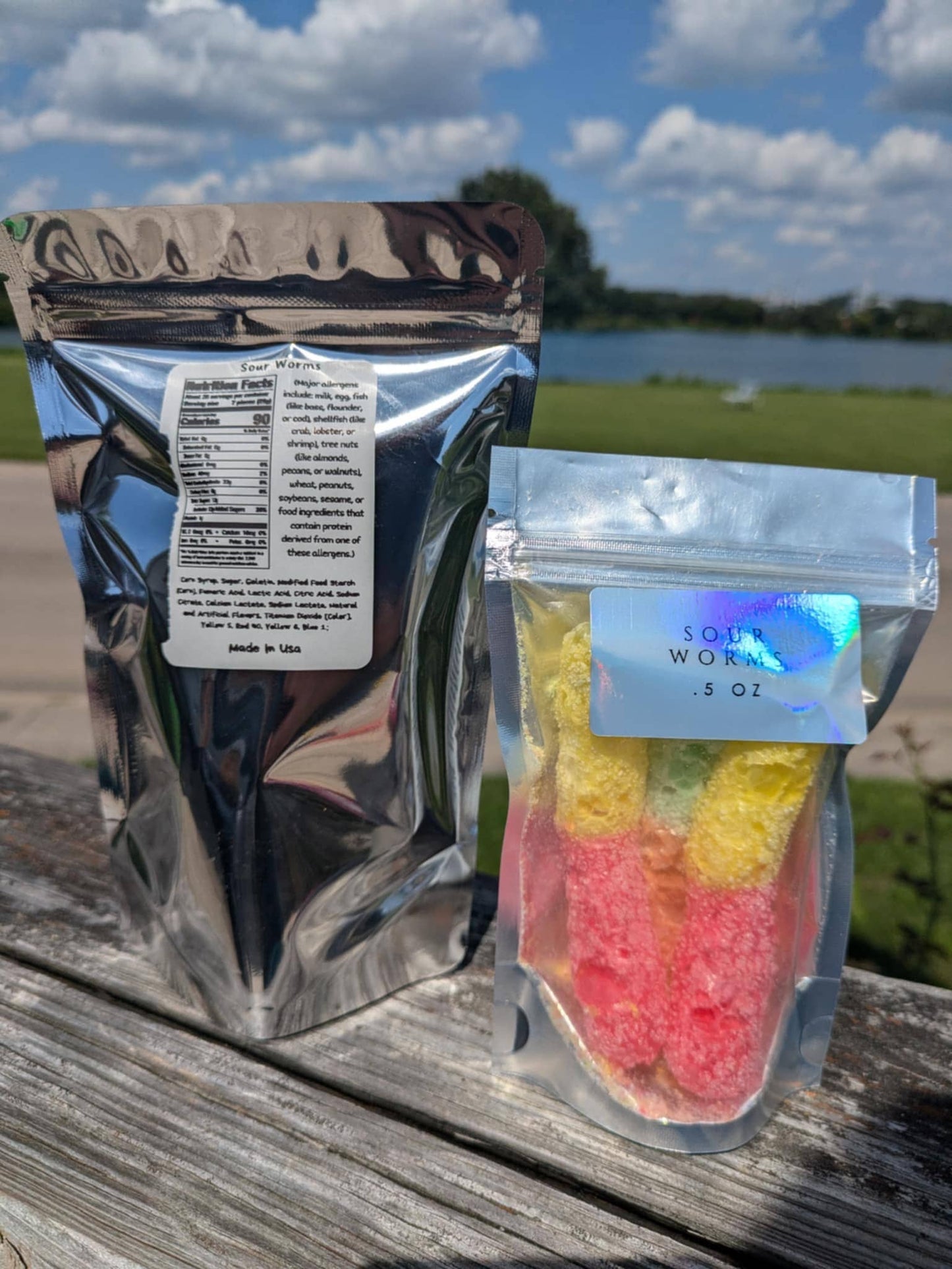 Sour worms - Freeze Dried Candy