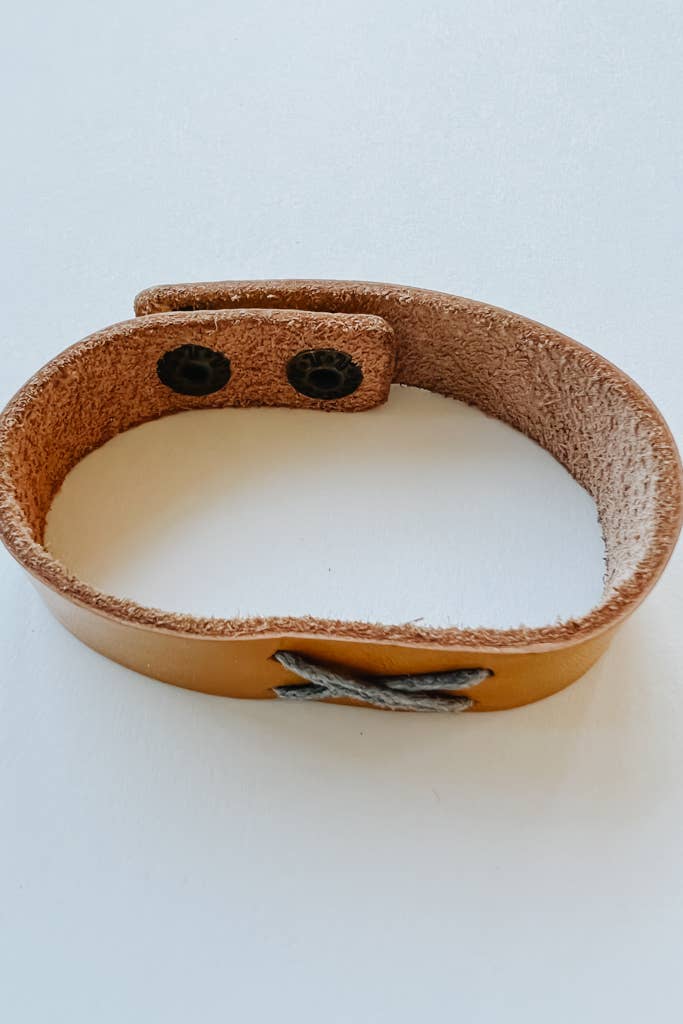 Wisdom leather bracelet